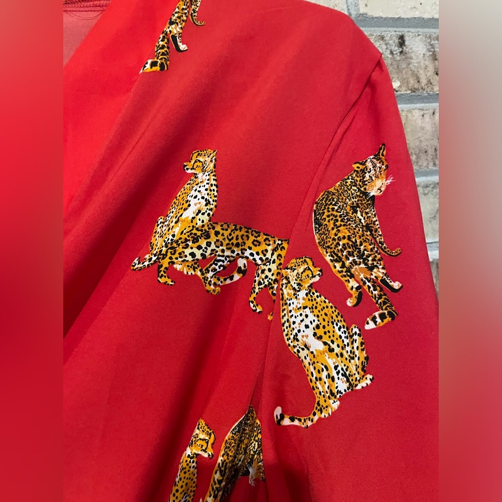 SHEIN Red Robe with Animal Print - Picture 2 of 4